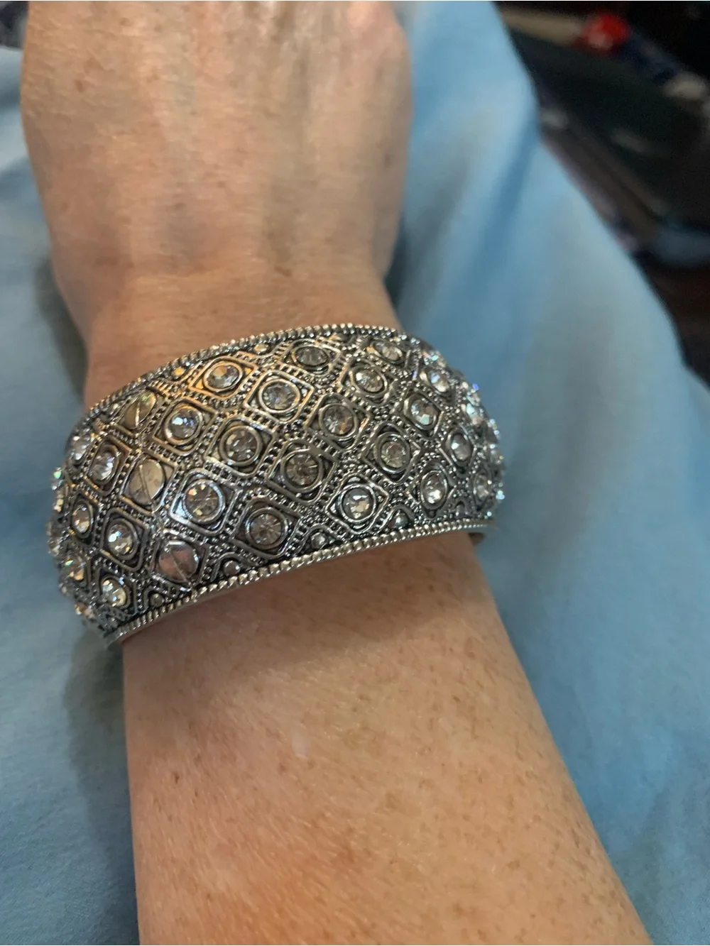 Retro Silver Metal Clear Diamanté Crystal Hinged Dome Bangle Bracelet